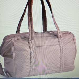 Vera Bradley Miramar Travel Bag Cinnamon 17" X 11" X 7" NEW